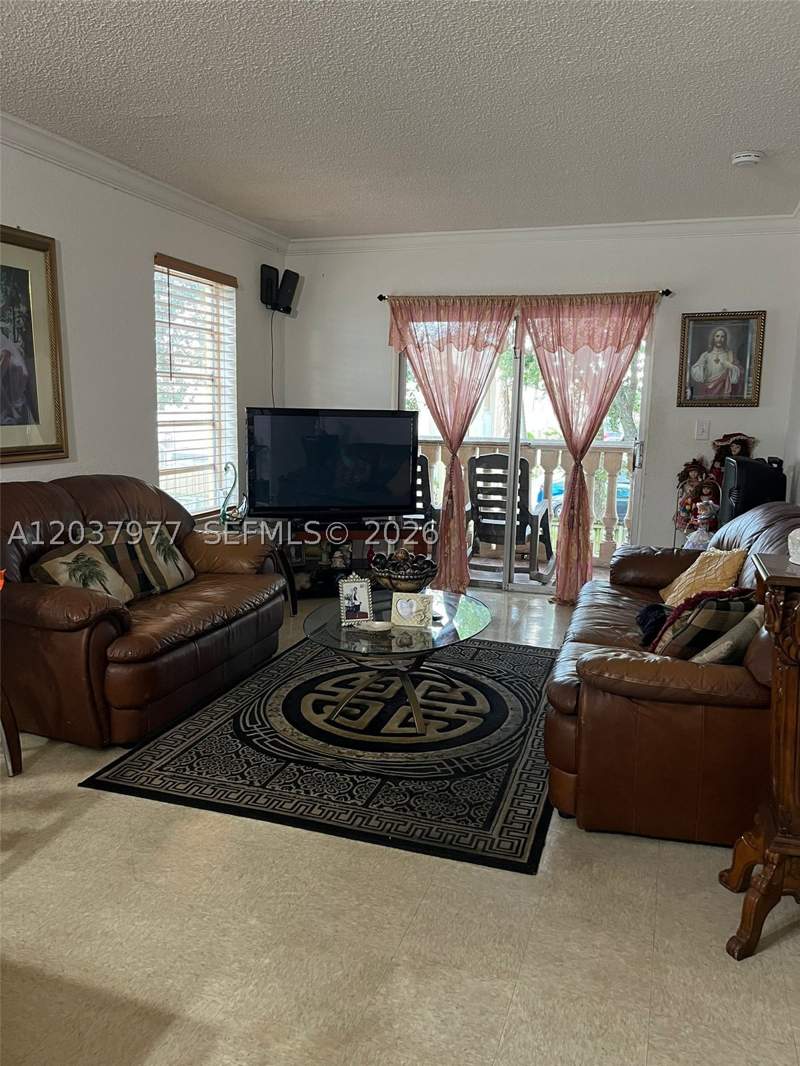 2 bedroom Condominium at 525 W 69th St 207, Bella Venezia Condo, Hialeah — photo 3