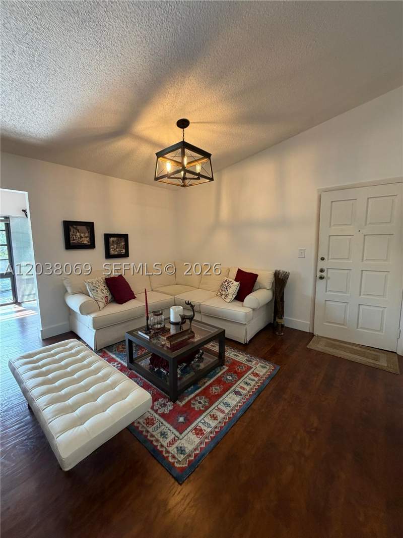 2 bedroom Condominium at 4944 NW 102nd Ave 204-3, Doral Park C Club Villas, Doral — photo 2