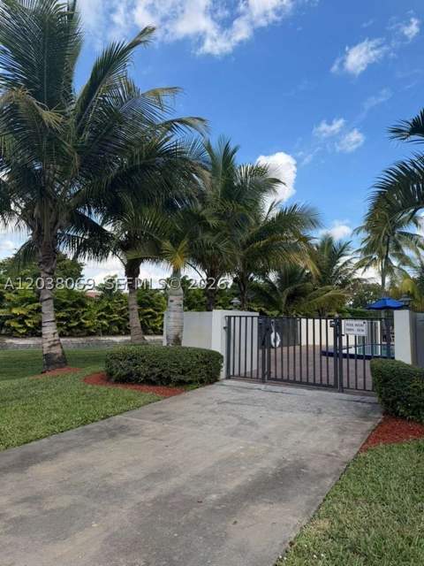 4944 NW 102nd Ave 204-3, Doral FL - photo 22 of 28