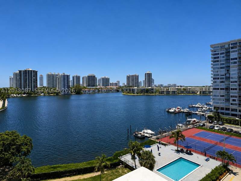 1 bedroom Condominium at 2780 NE 183rd St 810, Commodore Plaza Condo, Aventura — photo 2