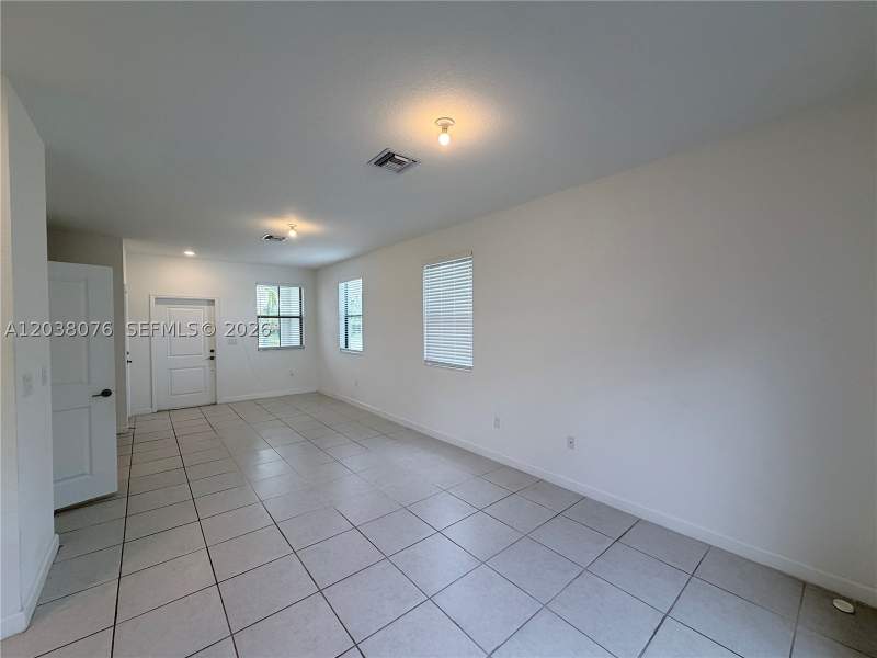3 bedroom Townhouse at 13421 SW 287th Ter, Pine Isle, Homestead — photo 3