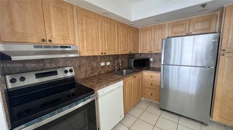 20505 E Country Club Dr 1639, Aventura FL - photo 11 of 16