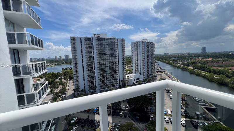 2 bedroom Condominium at 20505 E Country Club Dr 1639, Waterview Condo, Aventura — photo 5