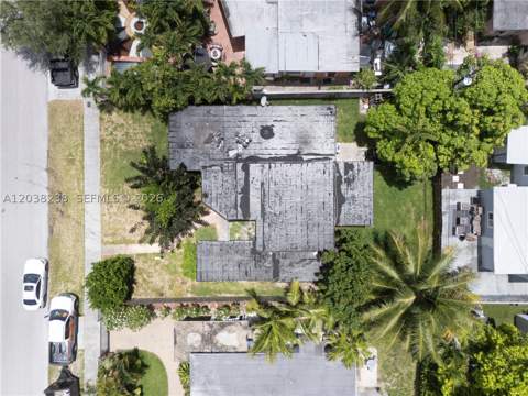 334 NW 110th St, Miami FL - photo 8 of 39