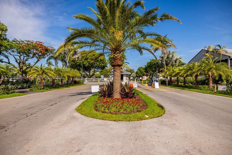 2 bedroom Condominium at 1055 N Franklin Ave 1055G, Lakeshore Condo I, Homestead — photo 2
