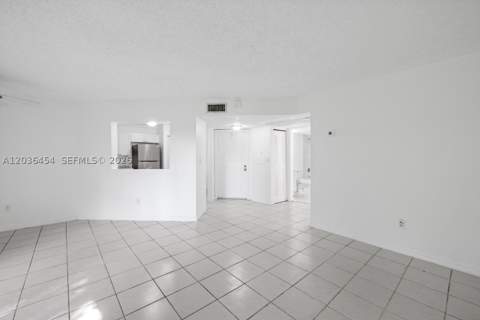 1055 N Franklin Ave 1055G, Homestead FL - photo 7 of 28