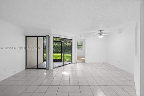 1055 N Franklin Ave 1055G, Homestead FL - photo 8 of 28
