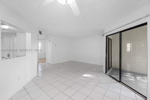 1055 N Franklin Ave 1055G, Homestead FL - photo 9 of 28