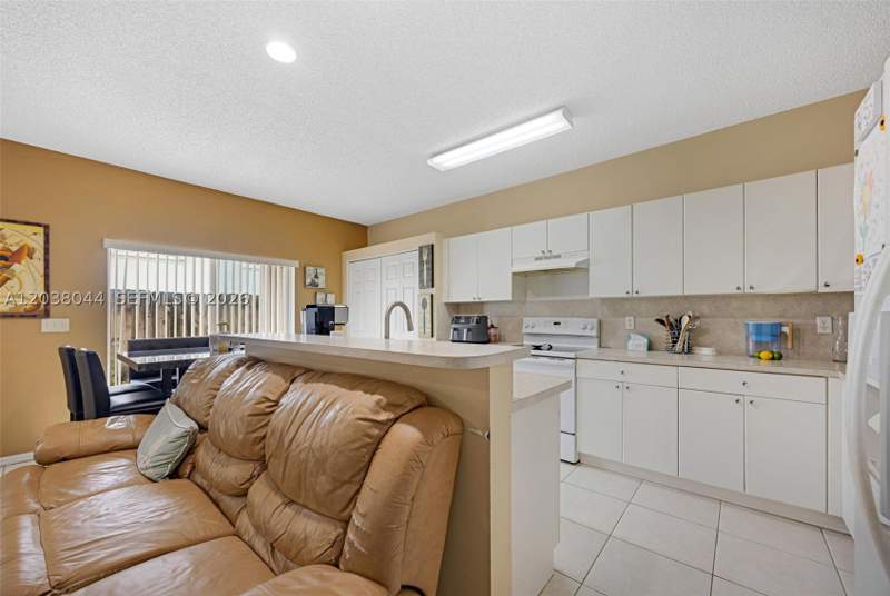 4 bedroom Townhouse at 2209 SE 25th Ave 2209, Towngate Condo Four, Homestead — photo 4