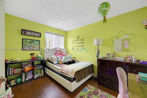 2209 SE 25th Ave 2209, Homestead FL - photo 9 of 19