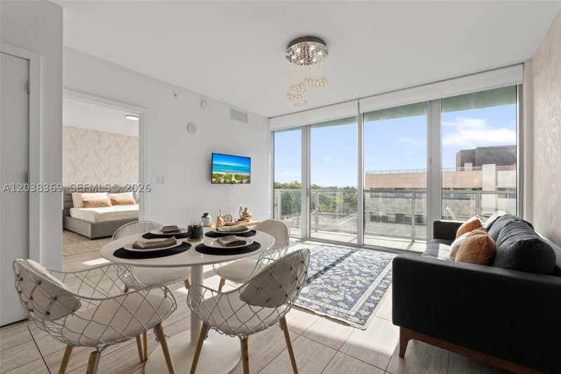 1 bedroom Condominium at 3900 Biscayne Blvd S-418, Quadro Condo, Miami — photo 1