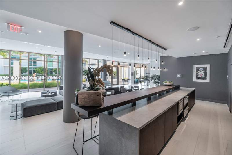 1 bedroom Condominium at 3900 Biscayne Blvd S-418, Quadro Condo, Miami — photo 5
