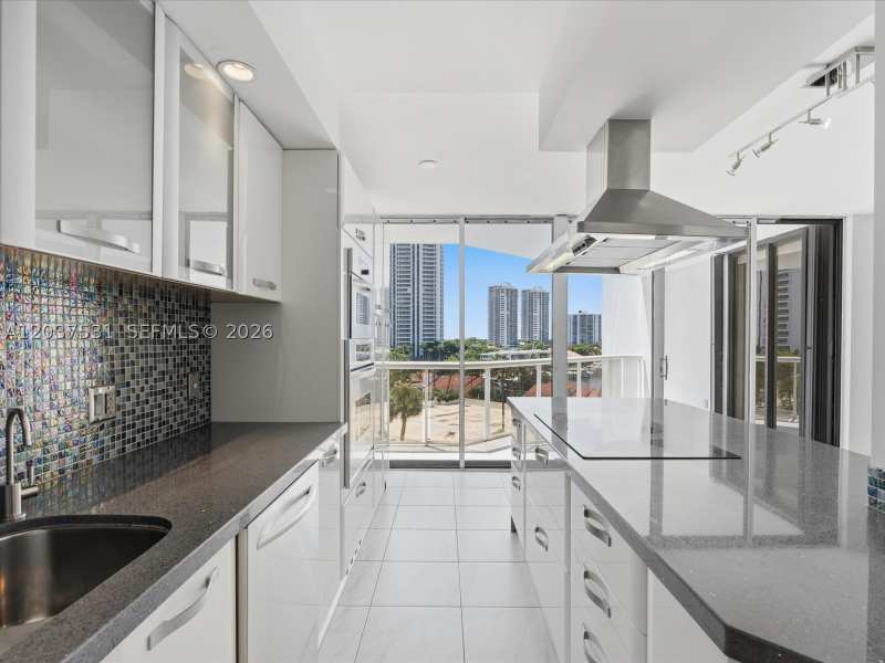 2 bedroom Condominium at 3610 Yacht Club Dr 702, Portsview At The Waterways, Aventura — photo 1