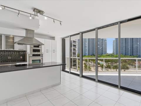3610 Yacht Club Dr 702, Aventura FL - photo 10 of 69