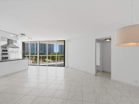 3610 Yacht Club Dr 702, Aventura FL - photo 9 of 69