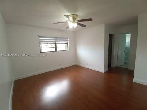 6533 NW 170th Ln, Hialeah FL - photo 6 of 12