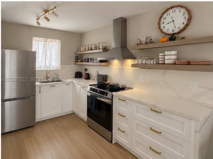 1 bedroom Condominium at 220 Washington Ave 5C, Washington Square Condo, Miami Beach — photo 1