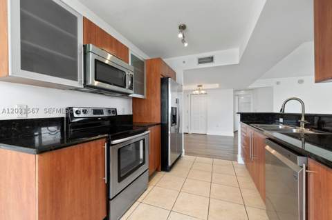 3232 SW 22nd Ter 802, Miami FL - photo 12 of 28