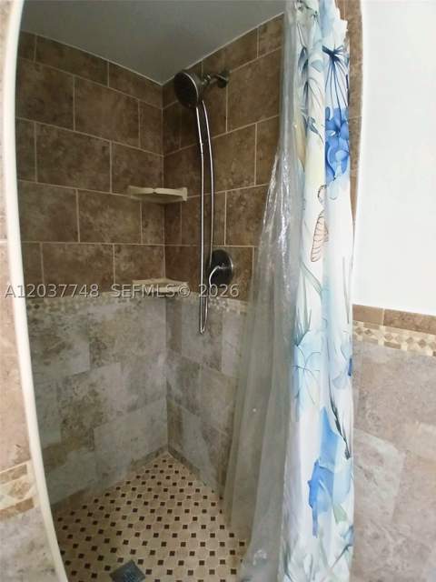 6365 W 27th Ct 24-8, Hialeah FL - photo 17 of 23
