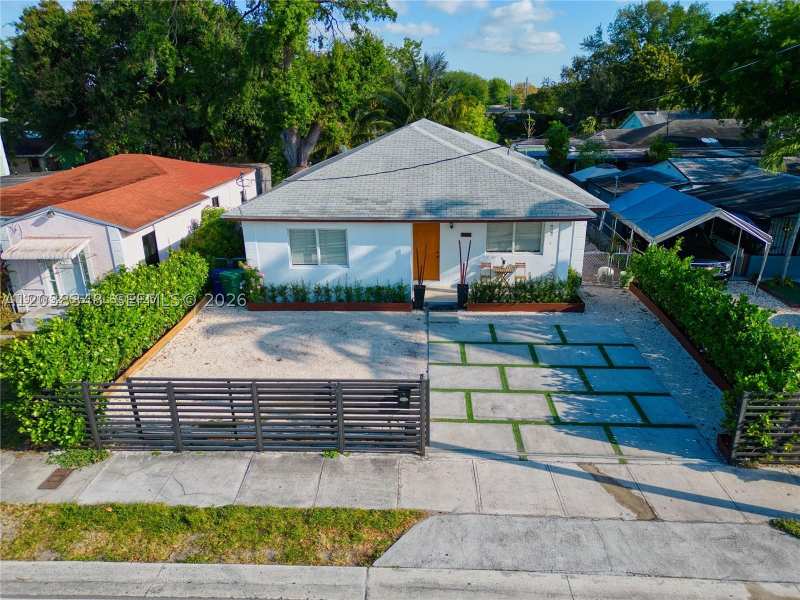 3 bedroom SingleFamilyResidence at 311 NW 95th St, Pinewood Park Pl Amd 2nd, Miami — photo 1