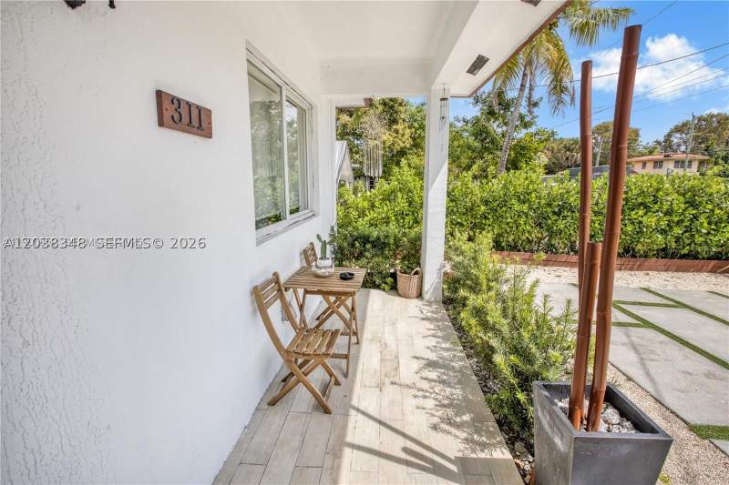 3 bedroom SingleFamilyResidence at 311 NW 95th St, Pinewood Park Pl Amd 2nd, Miami — photo 3