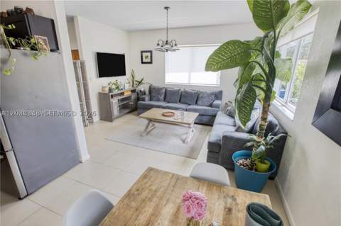 311 NW 95th St, Miami FL - photo 7 of 20