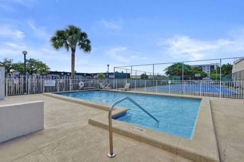 4555 SW 68th Ct Cir 111, Miami FL - photo 7 of 61