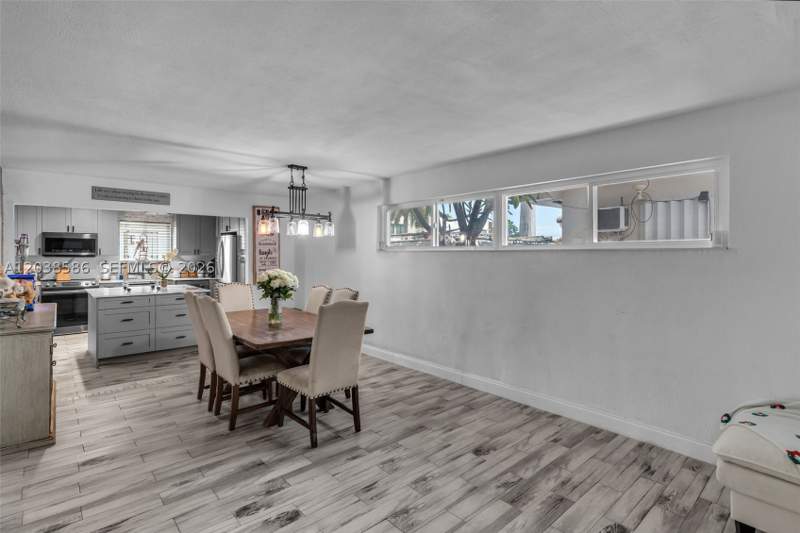 3 bedroom SingleFamilyResidence at 3510 SW 87th Ave, Bird Rd Highlands, Miami — photo 3