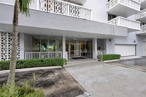 1020 Meridian Ave 715, Miami Beach FL - photo 22 of 25