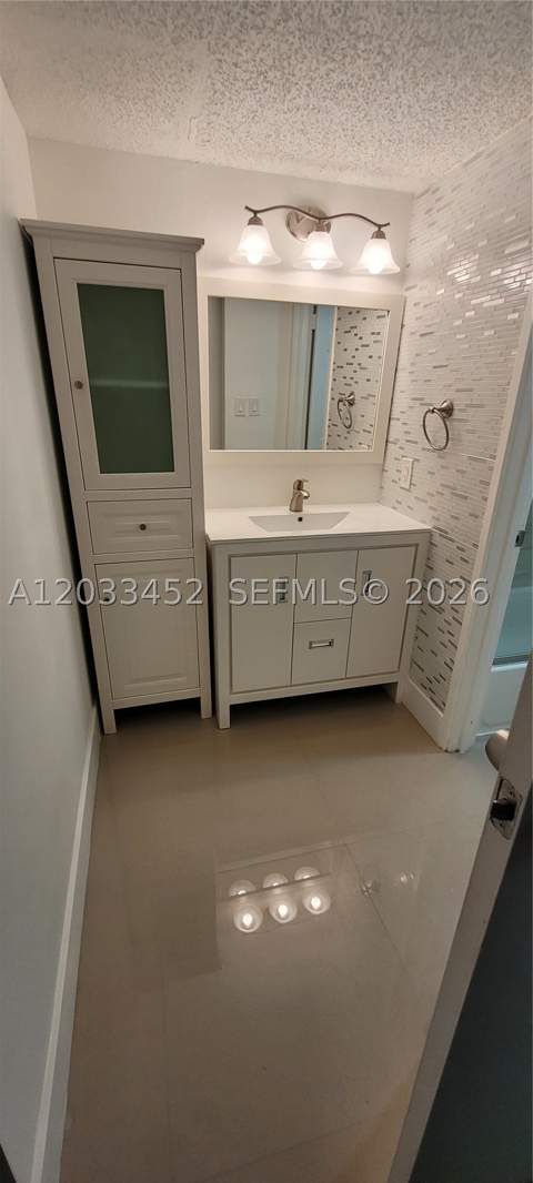 16909 N Bay Rd 815, Sunny Isles Beach FL - photo 7 of 11