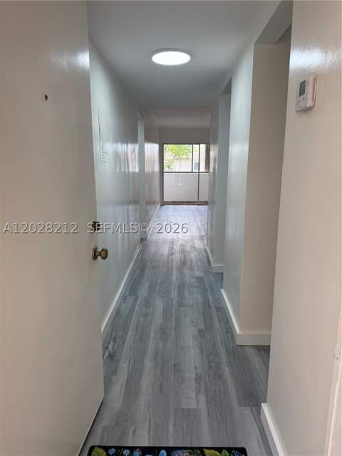 1555 W 44th Pl 203, Hialeah FL - photo 8 of 25