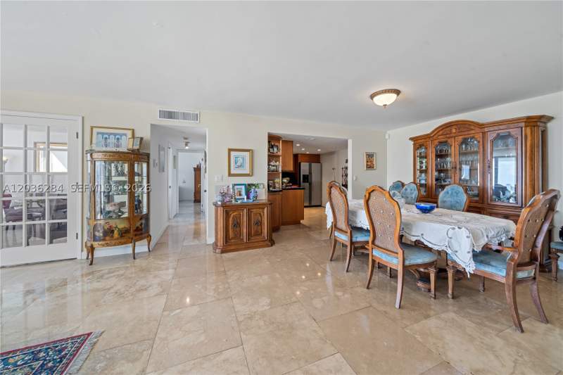 2 bedroom Condominium at 11 Island Ave 1708, Costa Brava Condo, Miami Beach — photo 3