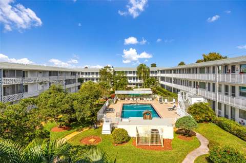 15610 NE 6th Ave 34C, Miami FL - photo 20 of 35
