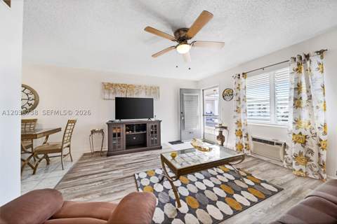 15610 NE 6th Ave 34C, Miami FL - photo 6 of 35