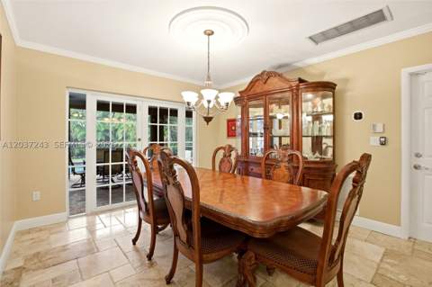 7880 SW 180th Ter, Palmetto Bay FL - photo 13 of 40