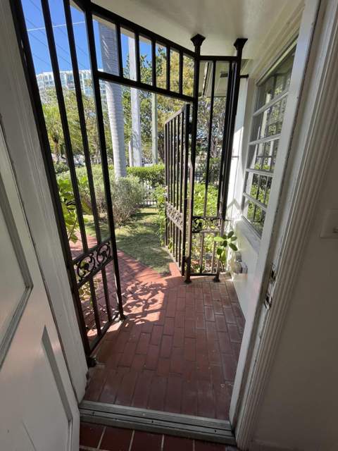 175 SW 25th Road, Miami FL - photo 9 of 23
