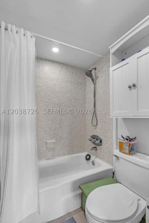 150 Ocean Lane Dr 7C, Key Biscayne FL - photo 15 of 22