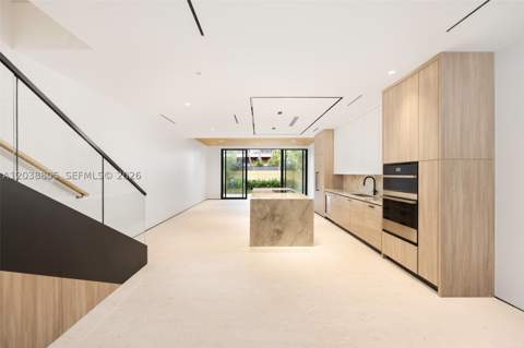 3144 Elizabeth St, Coconut Grove FL - photo 11 of 39
