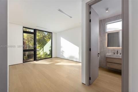 3144 Elizabeth St, Coconut Grove FL - photo 19 of 39
