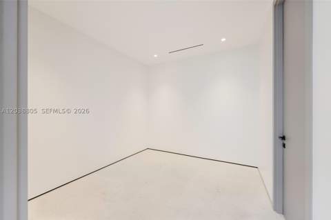 3144 Elizabeth St, Coconut Grove FL - photo 6 of 39