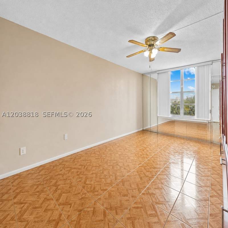 2 bedroom Condominium at 230 174th St 404, Winston Tower 300 Condo, Sunny Isles Beach — photo 5