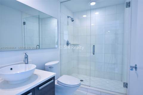2950 NE 188th St 336, Aventura FL - photo 10 of 42