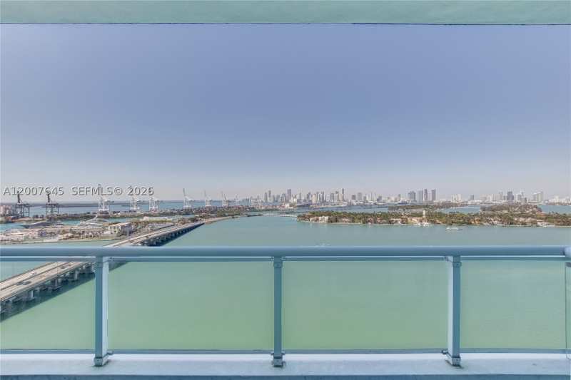 1 bedroom Condominium at 540 West Ave 2112, The Bentley Bay Condo, Miami Beach — photo 1