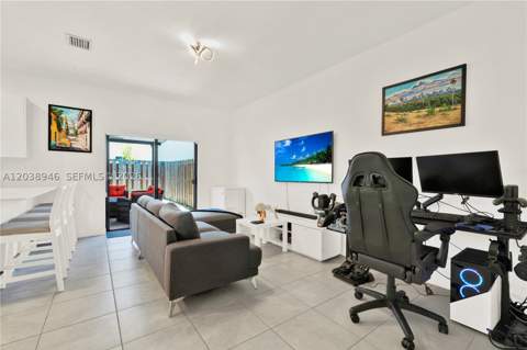 11815 SW 247th Ter, Homestead FL - photo 11 of 43