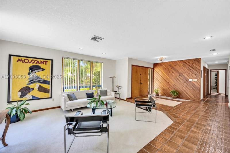 4 bedroom SingleFamilyResidence at 10245 SW 130th St, Brittany Acres, Miami — photo 4