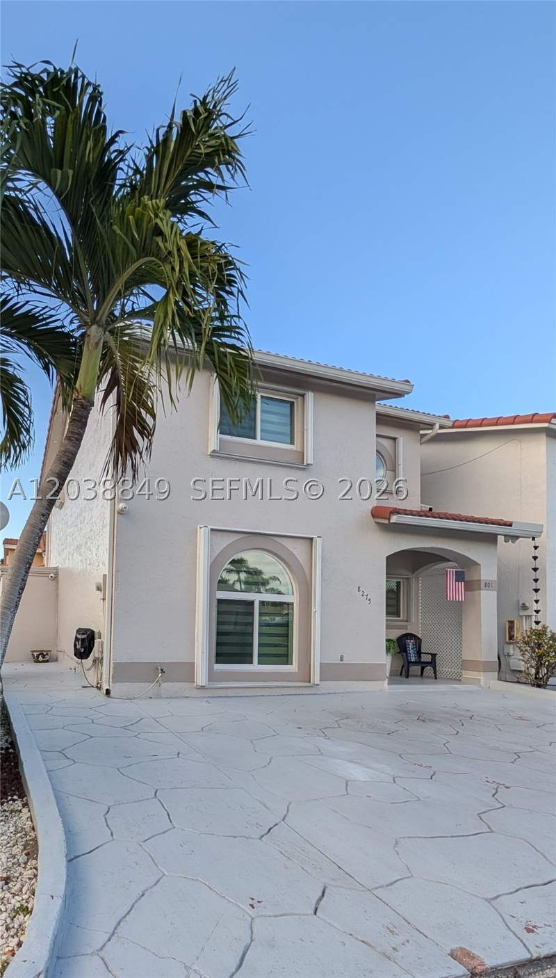 3 bedroom Townhouse at 8275 NW 186th St 801, San Mateo North Condo, Hialeah — photo 2