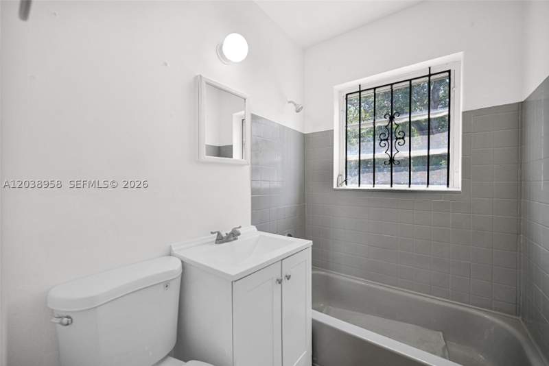 3 bedroom SingleFamilyResidence at 5511 NW 12th Ave, Fulford Park, Miami — photo 3