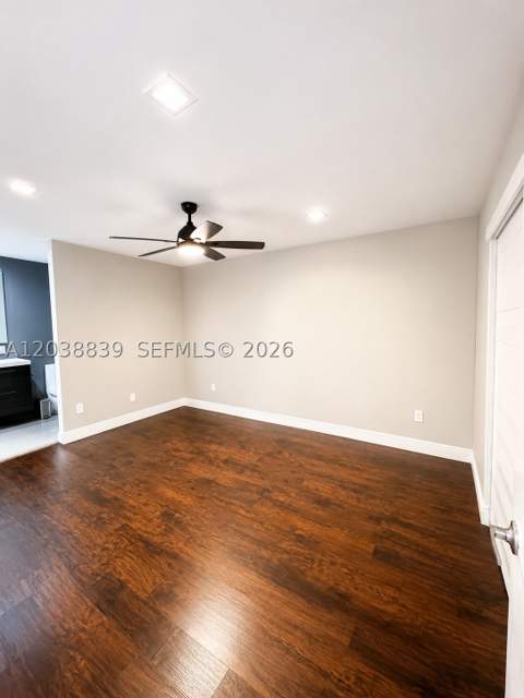 20005 NE 3rd Ct 8, Miami FL - photo 7 of 11