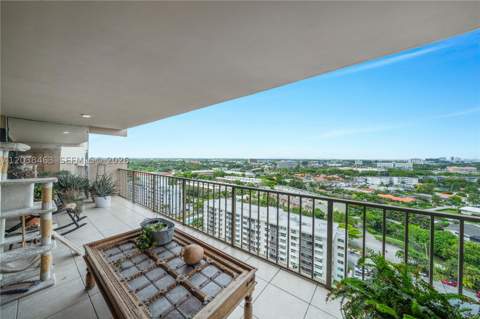 1800 NE 114th St 1811, Miami FL - photo 8 of 27