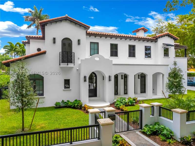 5 bedroom SingleFamilyResidence at 5111 Alhambra Cir, Coral Gables Riviera Sec, Coral Gables — photo 1